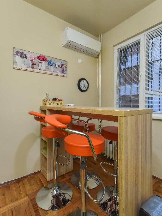 Vintage Spot - Colorful One-Bedroom Apartment By Flat Mаnager 소피아 외부 사진